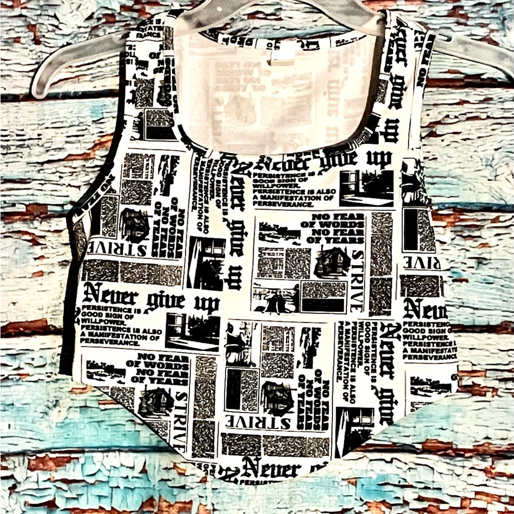 SHEIN White and Black Youth Top